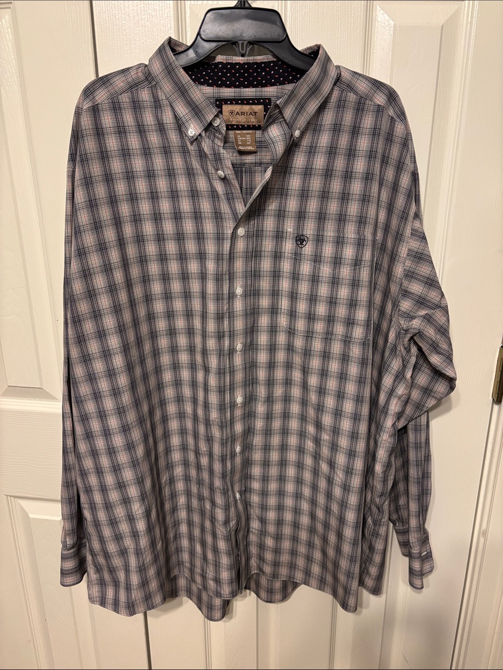 Ariat Vahn Wrinkle Free Classic Fit Button Down Shirt